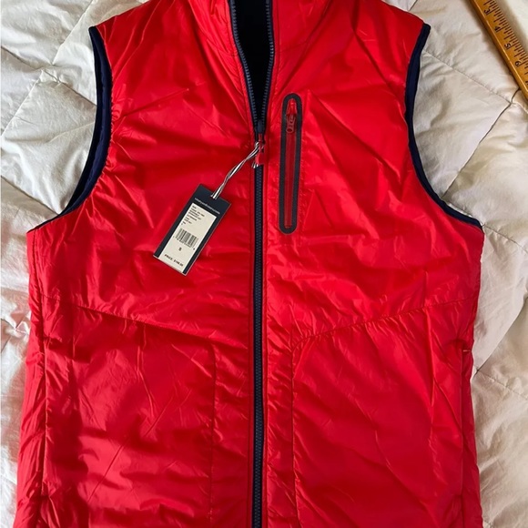 Vineyard Vines Performance Vest (Reversible) - Picture 2 of 6
